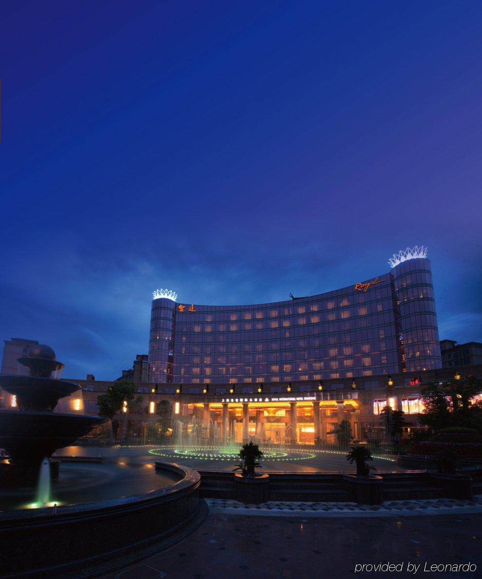 Royal International Hotel Shanghai - Pudong International Airport Exterior foto